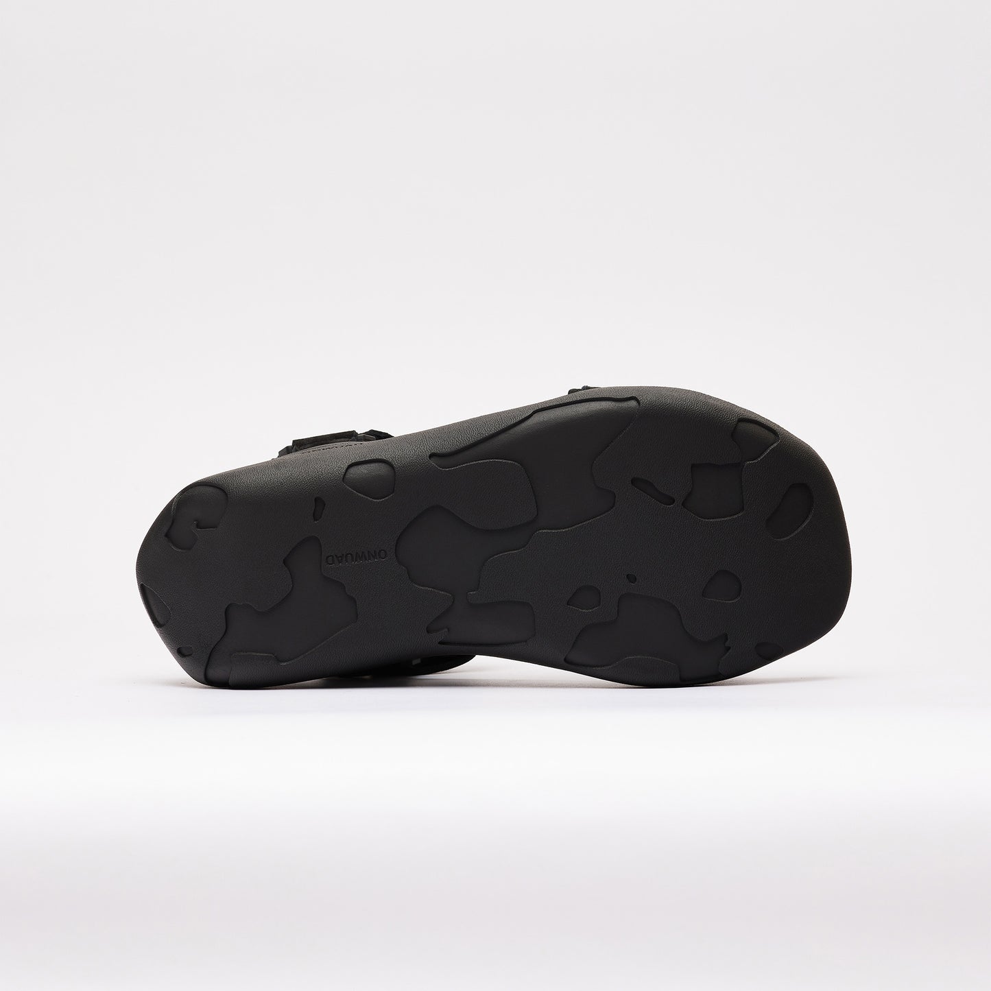 SCHON TECH NUBUCK LEATHER SANDAL